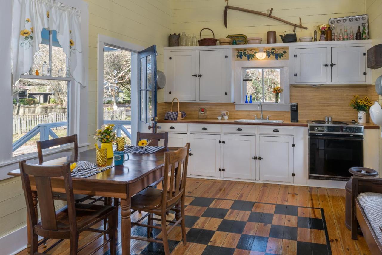 Maison D'Memoire Bed & Breakfast Cottages Rayne Εξωτερικό φωτογραφία